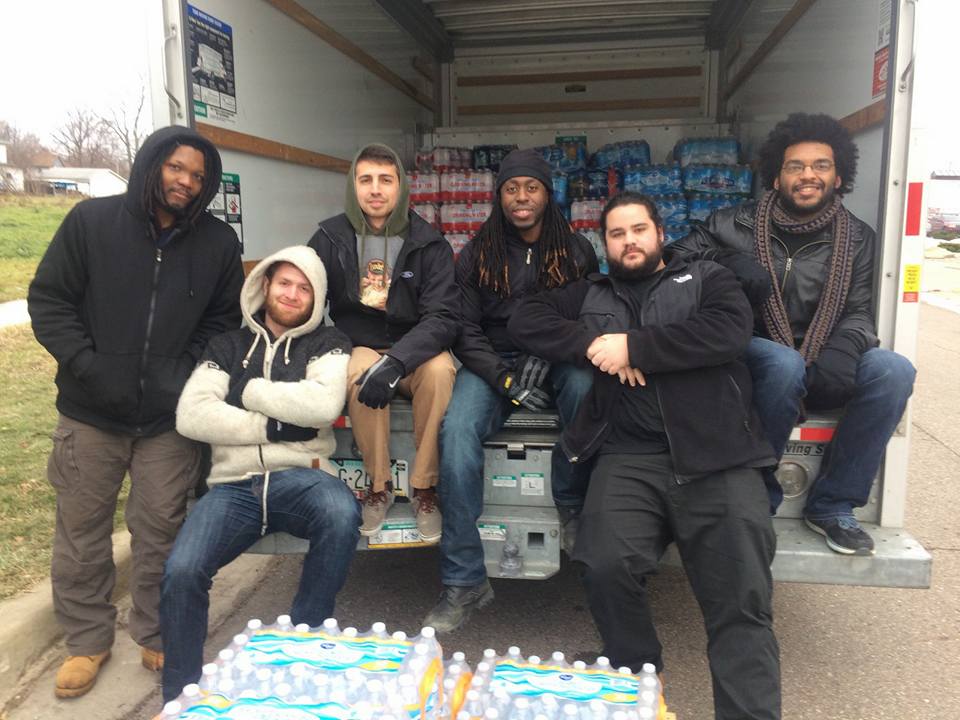 324 cases total, more than 10,000 bottles of water delivered by the Pineapple Boys today. Great work, great guys! Thank you for your help!