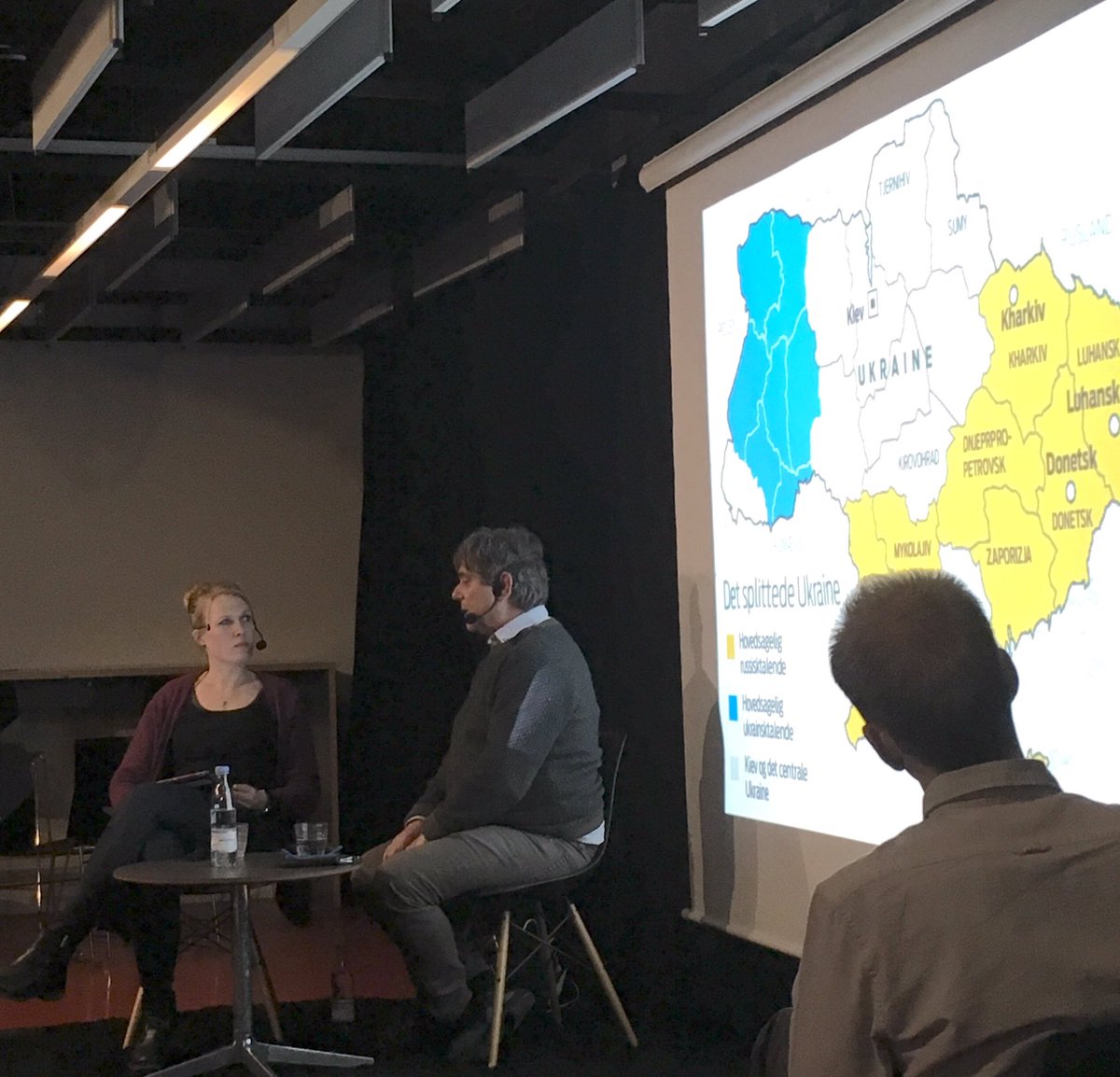 Oplæg om Ukraine efter anneksionen af Rusland. Politikerne med korruption og nepotisme, mens unge kæmper for demokrati #revolutionsnart #ip