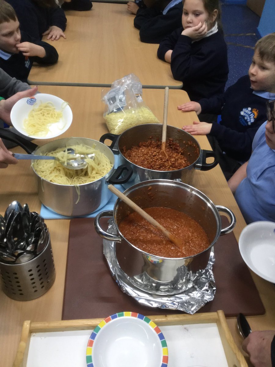 Newhallpri1's tweet photo. Hot snack on a chilly evening at Wrap tonight. https://t.co/gg3aUO4btd