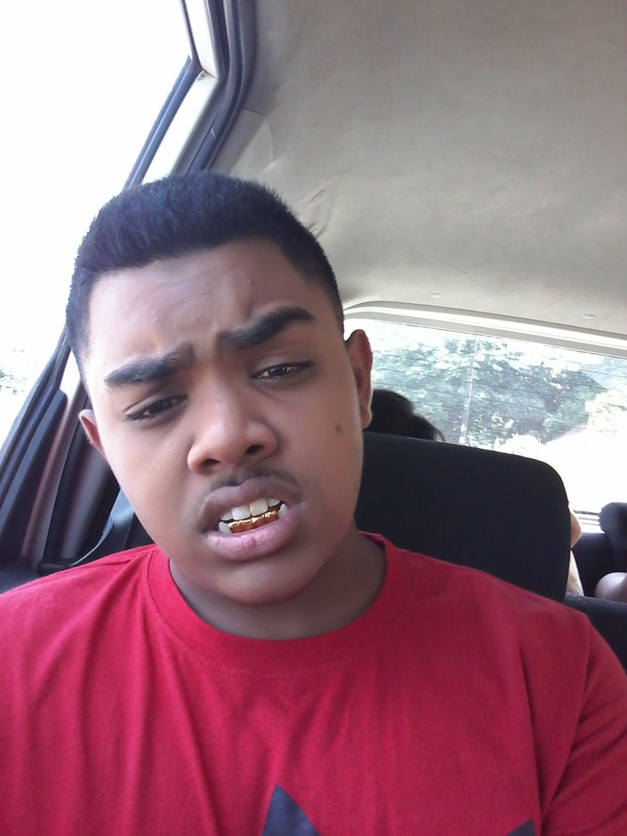 Jtkilla2's tweet photo. #gold slugzz https://t.co/Xpt606xl8E