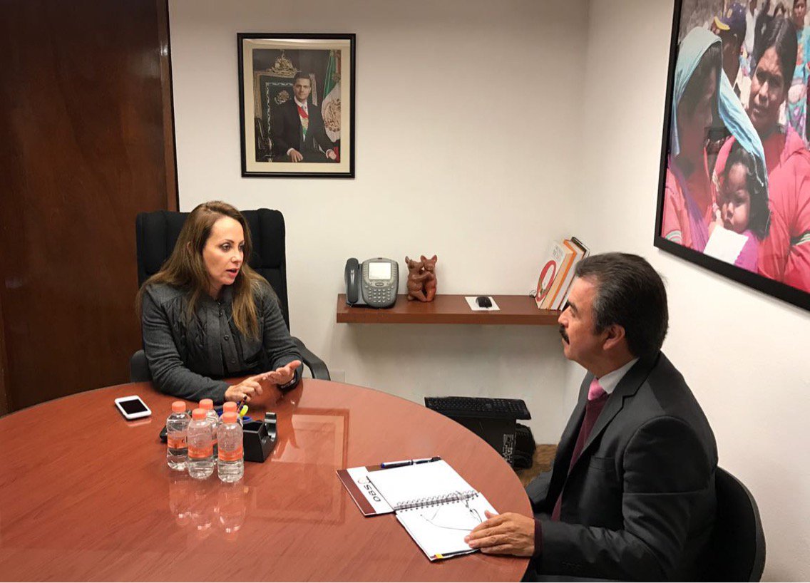 paula_hdz's tweet photo. ¡Buenos días! En reunión con el Órgano Interno de Control, trabajando a favor de la #Transparencia de @Prospera_MX https://t.co/b4QuDeCCqo