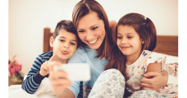OT_FED's tweet photo. 7 Media Resolutions Every Family Should Make in 2017 https://t.co/sxWyymqGwE #parents #digcit https://t.co/6PPAkRceFz