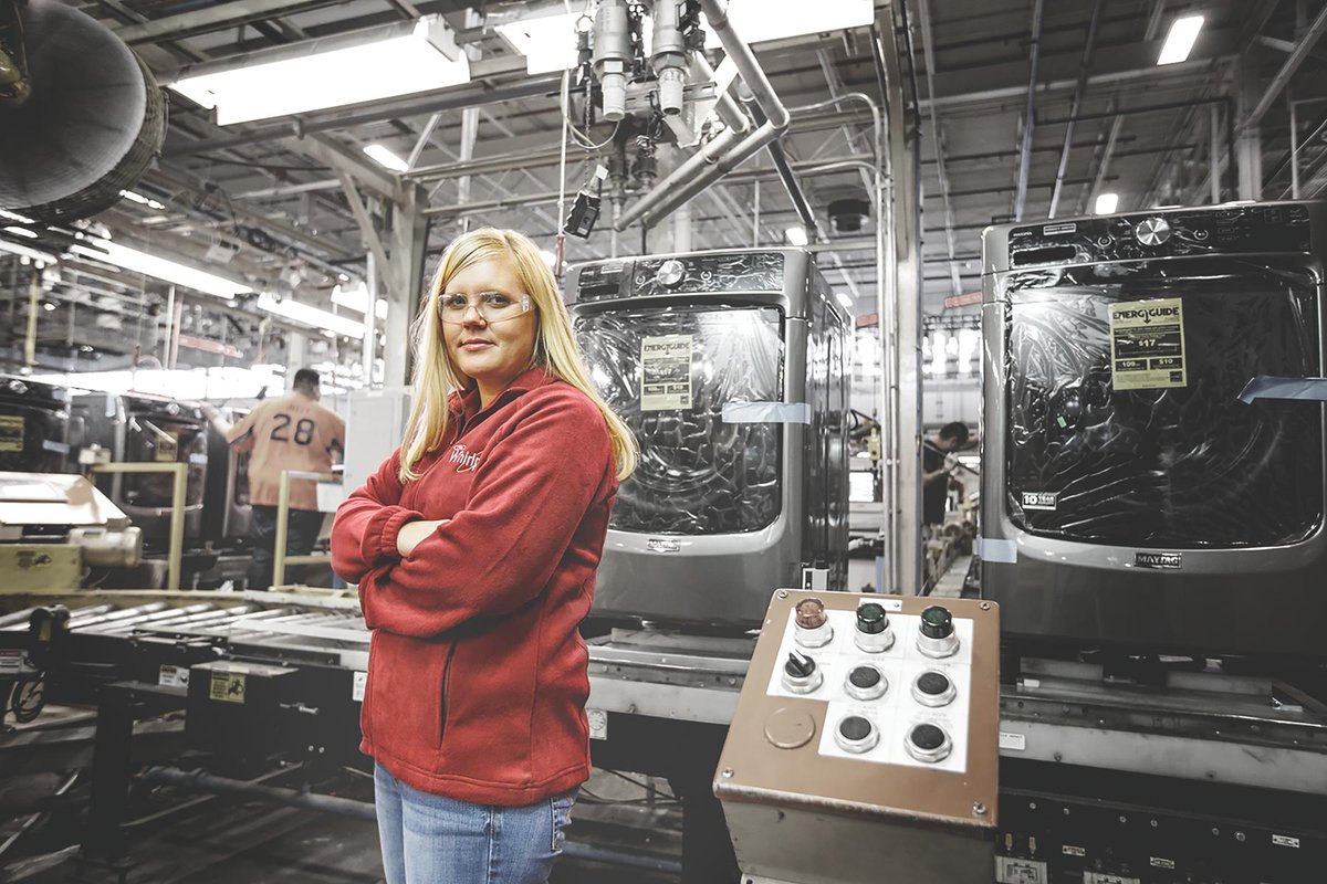 This win is especially important to the more than 3,000 men &amp; women who make clothes washers in Clyde OH #MFGMatters whrcorp.co/6HCqjE