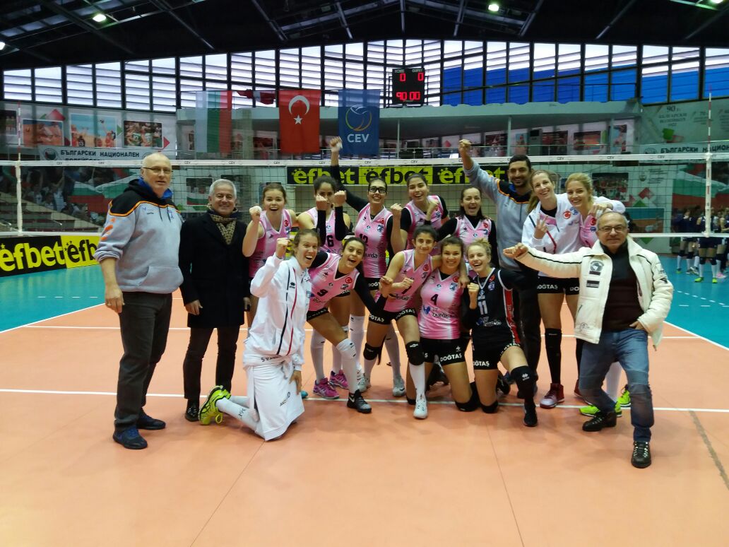 2017 Bayanlar #CEVChallengeCup maç sonucu:
Levski Sofia: 0 - <a href="/17belediyespor/">canakkalebelediyespo</a>: 3
1. Set: 12-25
2. Set: 12-25
3. Set: 18-25