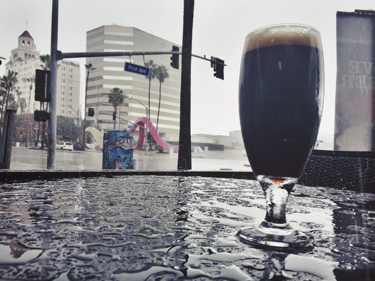 RockBottomLB's tweet image. It's a bit #rainy here in #LongBeach today. Come down to The Rock for a $2.50 Black IPA Hopulus Eclipse to brighten up a gloomy Tuesday!