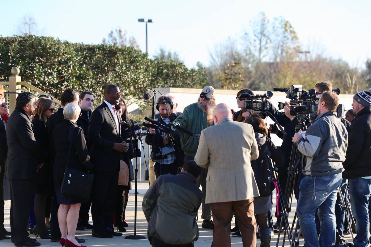 CATECOMM's tweet image. #DefendLocal presser from this AM.