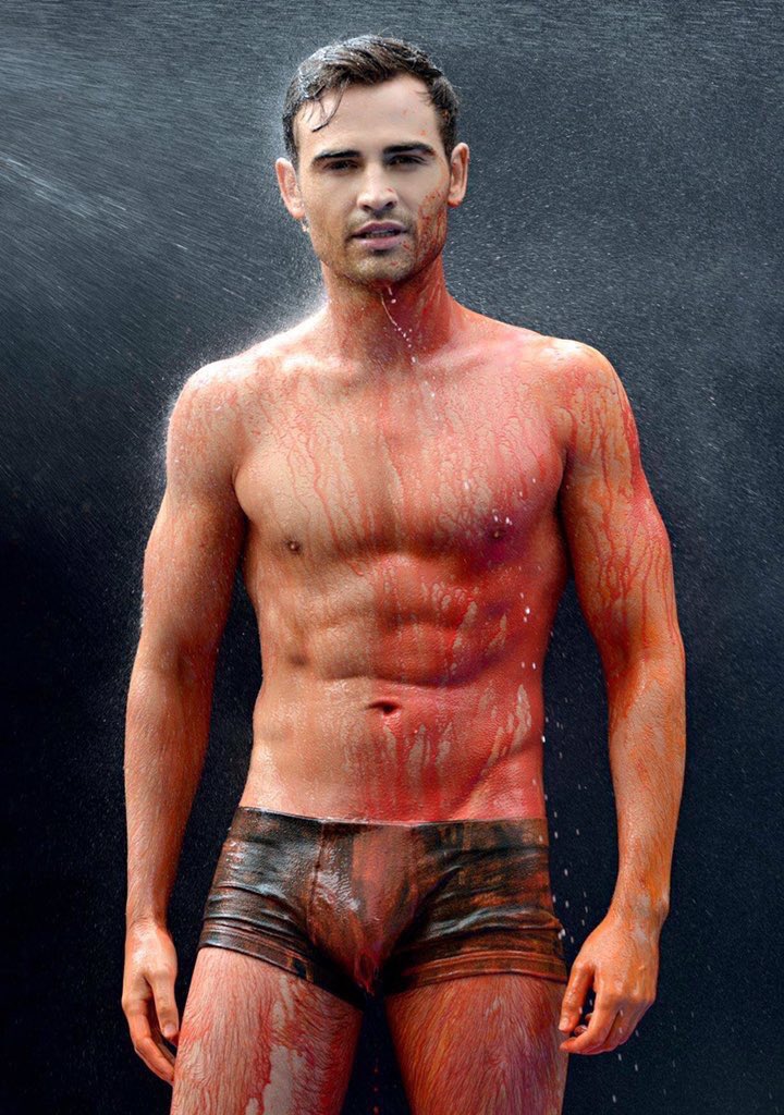 famousfitmen's tweet image. 🍆 @MichaelCollabro 👀