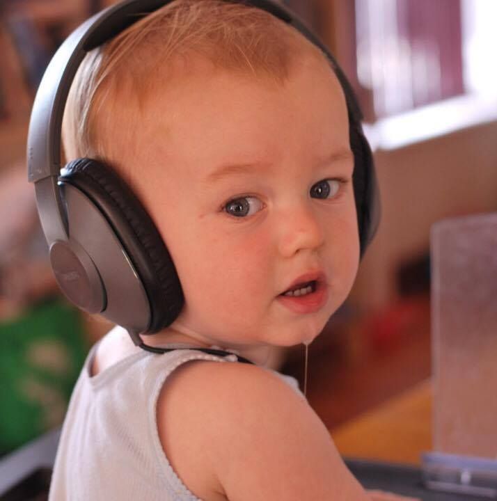 BumbleBrainBox's tweet photo. Baby Brain Tip: Music education can help improve emotional regulation, which is linked to higher rates of success. Get our sound-themed now https://t.co/d0DJF84dE2