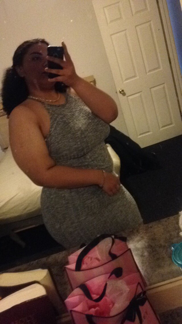 niecybaaby's tweet photo. wanted to do the #thickashellchallenge , but imma fw the #chubbygirlchallenge 👅🍽 https://t.co/Lwo6b3iZOB