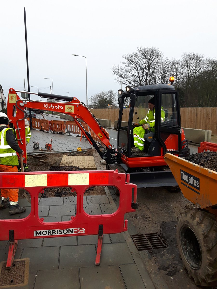PBSConstruct's tweet photo. Another machine supplied by local company @vencoplant, stickers by local @DeSignsSignage driven by local Mr Hayward #Hattrick @East_Riding https://t.co/aIZGWb8PO2