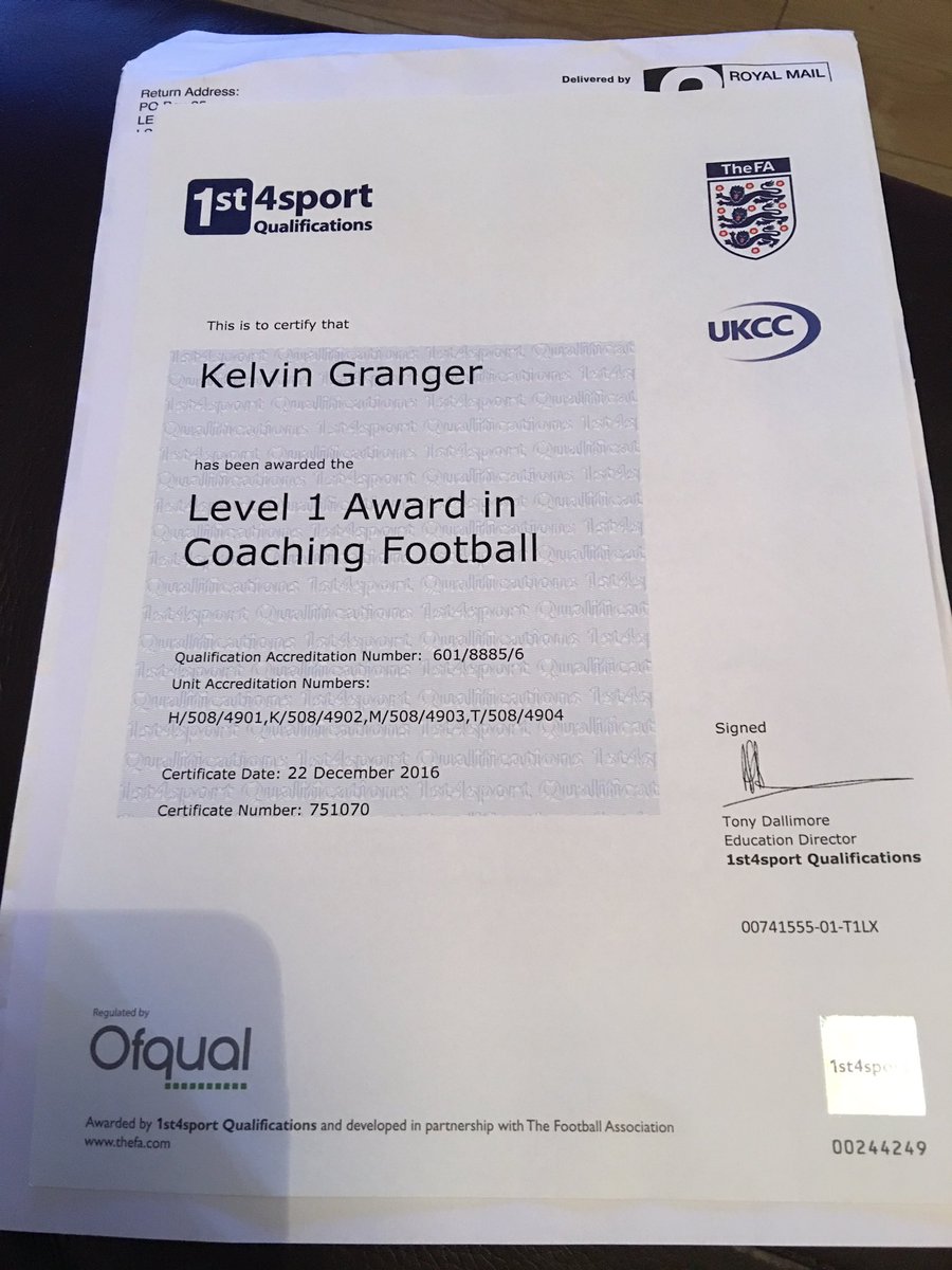 k8lvg's tweet image. Certificates through so officially got my level 1 done, now on to level 2 
@leicsfa 
#coaching
#level1✅
#ontolevel2