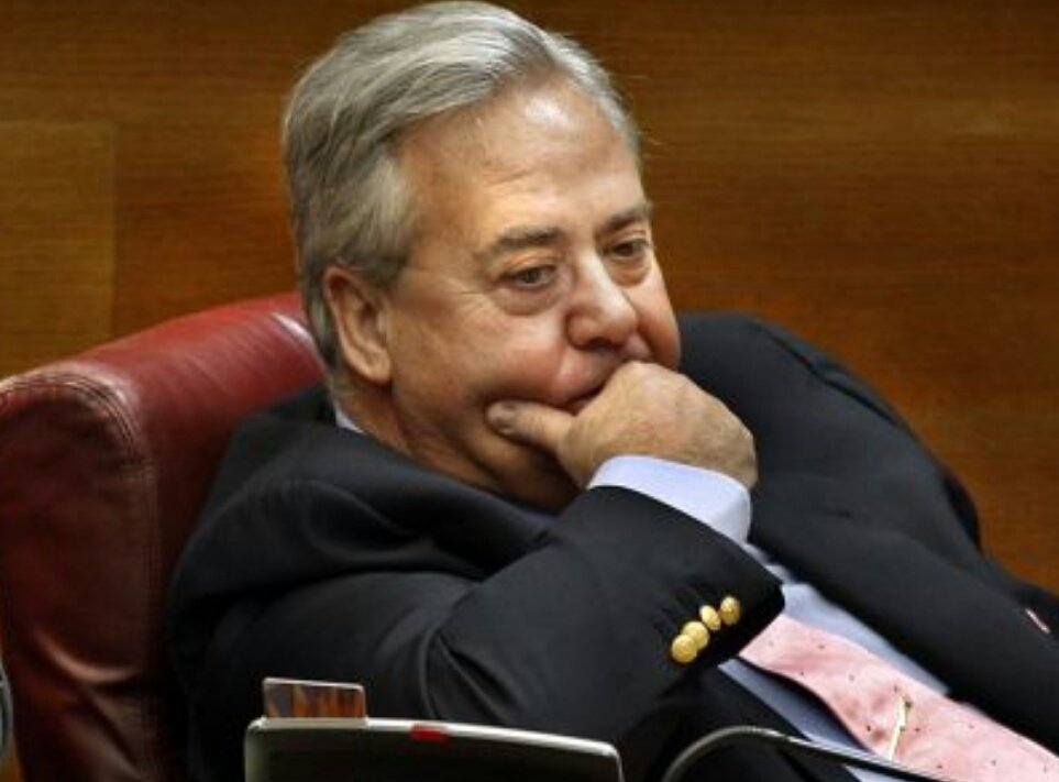 jjmabur's tweet photo. El juez procesa a los exalcaldes de Alicante #Alperi y #SoniaCastedo, del #PP por amañar el Plan General.
https://t.co/K8aQ7SmpBt https://t.co/c9M7HQH82A