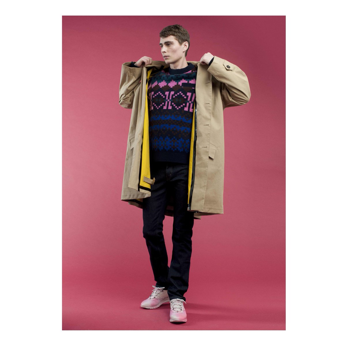 stefaniamode's tweet photo. #TheModeLook on https://t.co/IiInY9Qe9o #TheModeMan #FW16 #RafSimons #Sacai #Prada  #stefaniamodedotcom https://t.co/h5Z61CChMJ
