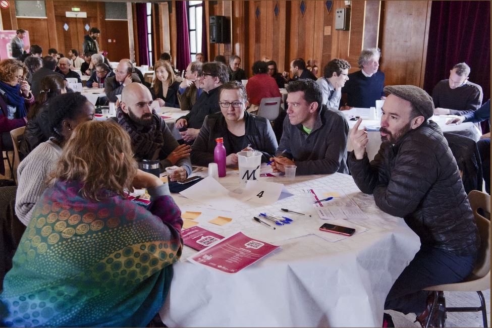 montreuil's tweet photo. #Montreuil Citoyenne. Urbanisme, démocratie locale, budget participatif #Retrospective2016 #Voeux2017 https://t.co/has17Mdysd