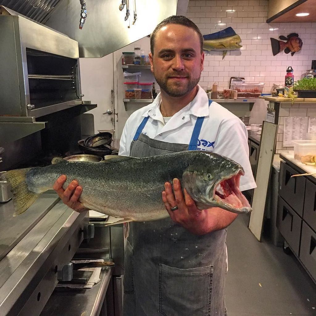 Neah Bay Steelhead Trout fresh off the boat and ready for our winter menu change today! Sa… ift.tt/2jrzYUx