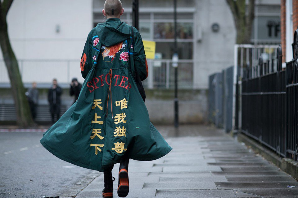 ロンドンでは 日本の暴走族の特攻服が最先端ファッションに かっこいい 地元はロンドンの先を行っていた Togetter