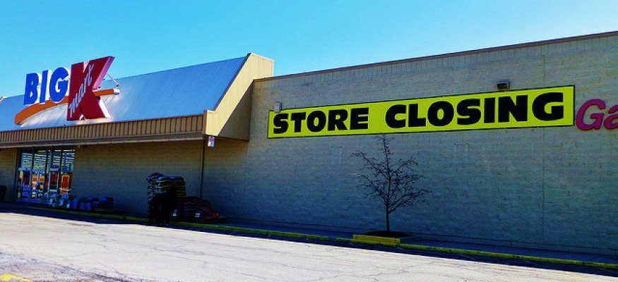 ClarkHoward's tweet photo. These 150 Sears and Kmart locations are closing in early 2017 https://t.co/85QCFTQsx9 https://t.co/2n8qX1ROpg