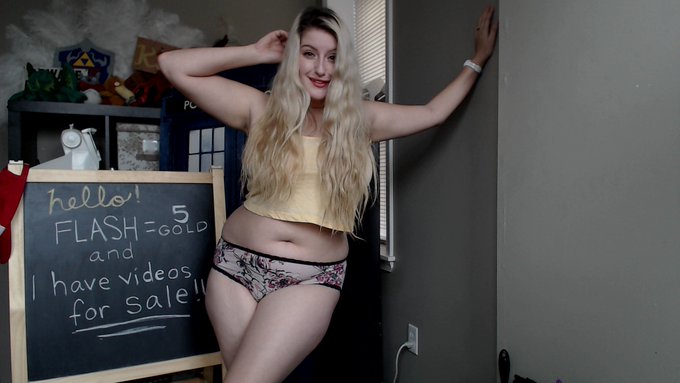 Oh, hello! ;) All you have to do to see me is click the link!  https://t.co/Y8eq07LuDp https://t.co/