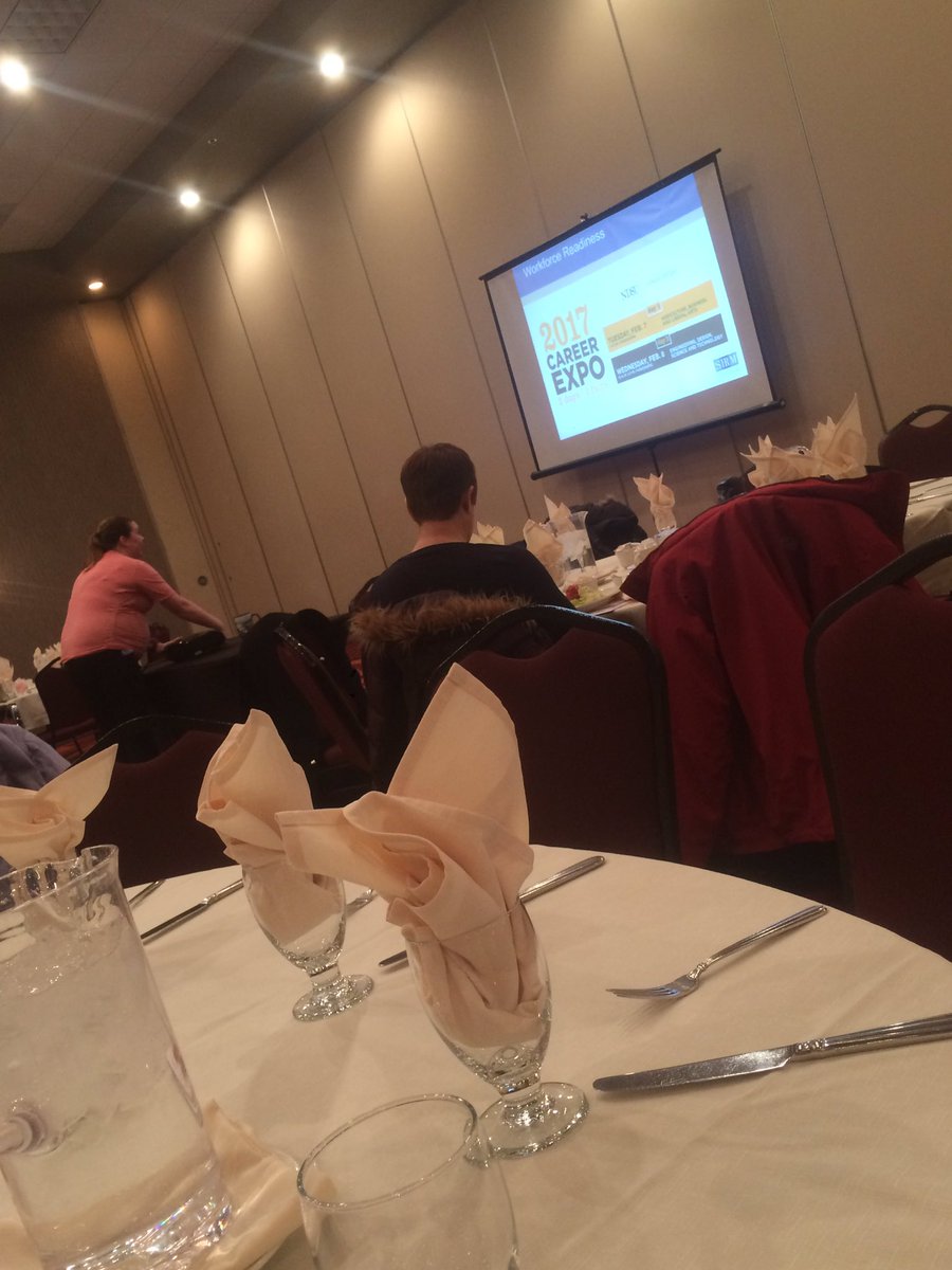 CCRIInterns's tweet image. Spent the afternoon listening to the amazing speaker Lisa Edison-Smith talk about changes in HR #FMHRA @fmhra