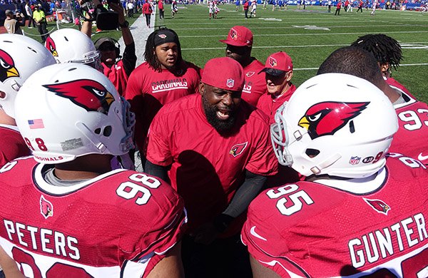 DL coach Brentson Buckner to lead the East team at the @Shrine_Game.  More info: bit.ly/buck011017 https://t.co/GLyMUr3965