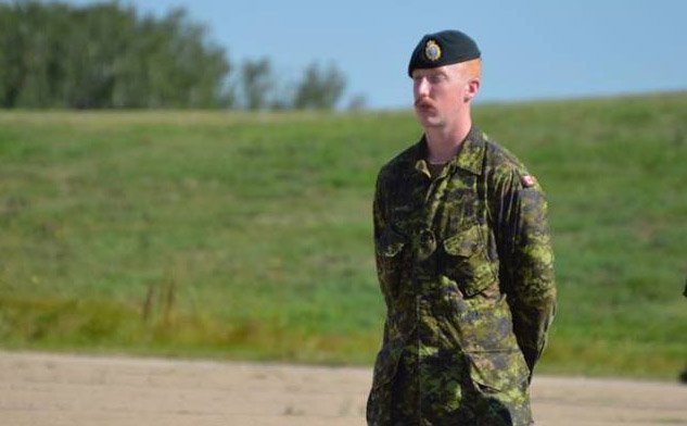 3CdnDiv3DivCA's tweet photo. #Soldat3Div Le Soldat Callum Moore - Un groupe professionnel moins connu : l’histoire d’un signaleur https://t.co/KlKYFEVpJu https://t.co/6N4klEcI8L