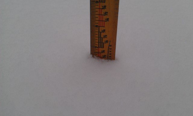 mattybanks85's tweet photo. @LukeSampe Way up in Laona...6.5 inches up by the father in law. #allsnow #upnorth https://t.co/JpmmyNVmxZ