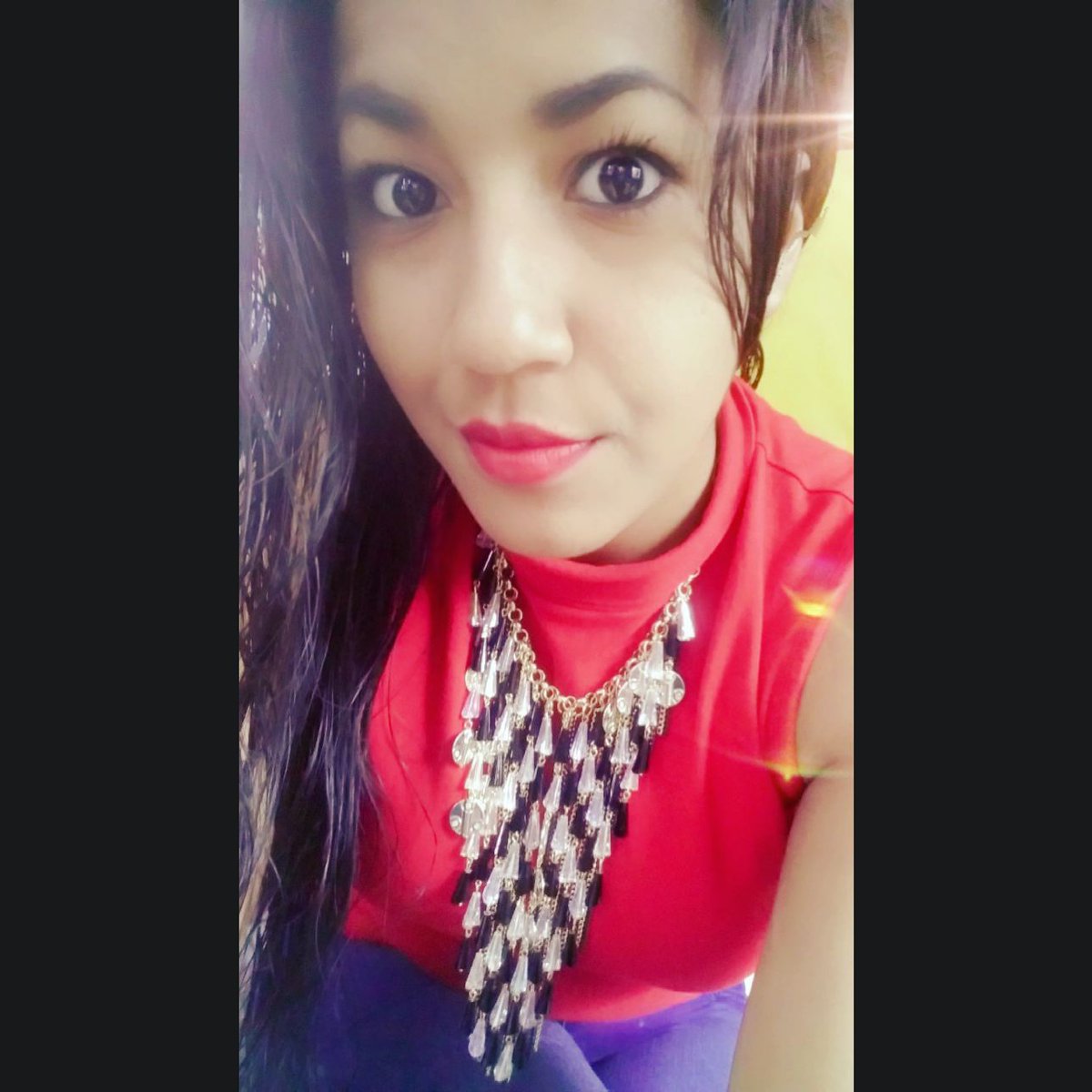 Stefi14liss's tweet photo. #NuevaFotoDePerfil https://t.co/9DW5NUA2EC