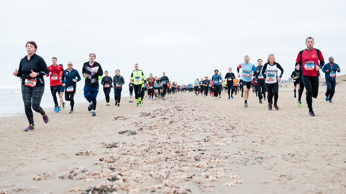 allromy's tweet photo. #Photo reportage of the #EHM17 more https://t.co/BcdcjdiePV #FindYourStrong @egmondhalve @Le_Champion
#run #photography #sport https://t.co/9tRHNhNdXt