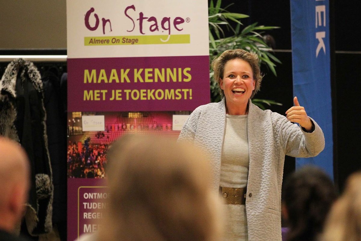 AlmereOnStage's tweet image. : Wij waren super blij met Amber vandaag in Almere! #topper