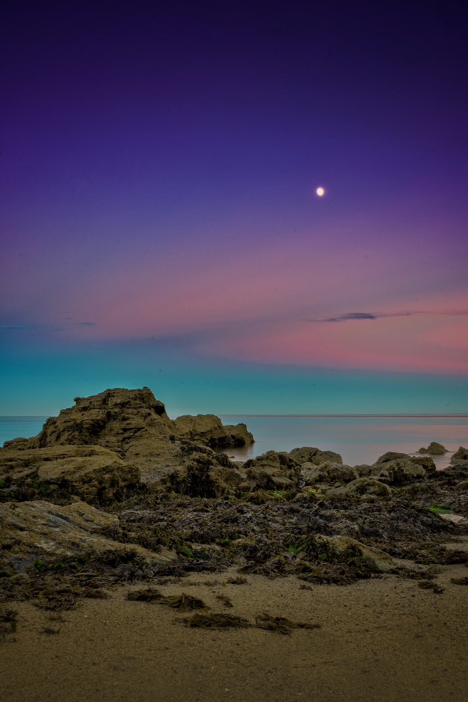 iMarco's tweet photo. Early evening view from #Crinnis beach #Carlyonbay #staustell https://t.co/ndpChnFGZz