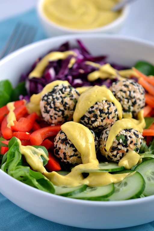 BlissfulBasil's tweet photo. Absolutely loving these delicious bite-size Sesame Hummus Bites With Mango-Tahini Sauce by @coconut_berries! https://t.co/HgIclDEZBW https://t.co/gee1o0GS4b