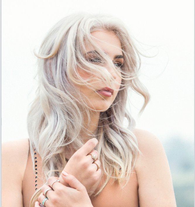 myBLNDN's tweet photo. Get the perfect #BLNDN Blowout. DIY: https://t.co/O41zId9bX1 https://t.co/TOTTwWr3xX