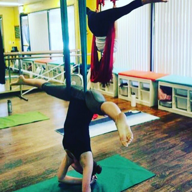 getFLIPNFIT's tweet image. 5 Workouts to try this New Year! #getFLIPNFIT #fitness #gymjump #workout #yoga #acroyoga #crossfit #barre #boxing bit.ly/2igOy3j