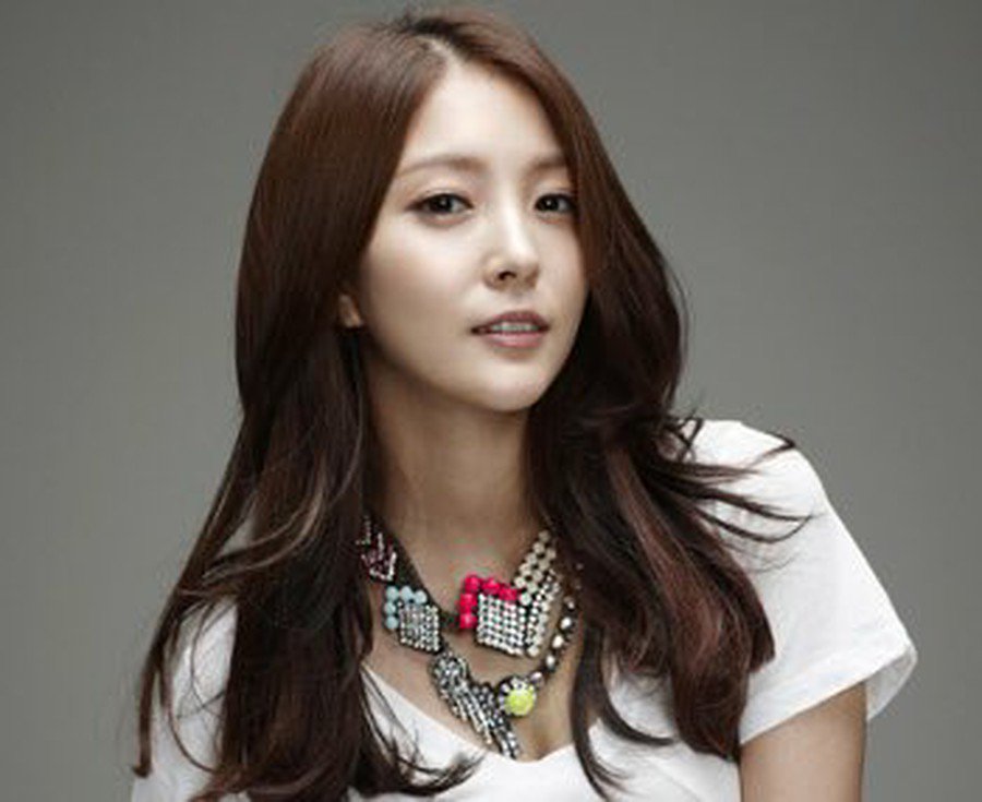 韓流ツイッター Ar Twitter Boa 2月カムバック 現在 タイトル曲が確定 レコーディング作業中 来週からは舞台のダンス練習 集中のため 別スケジュールはお断り Boa のまとめlive T Co 7nbf5bg0x8