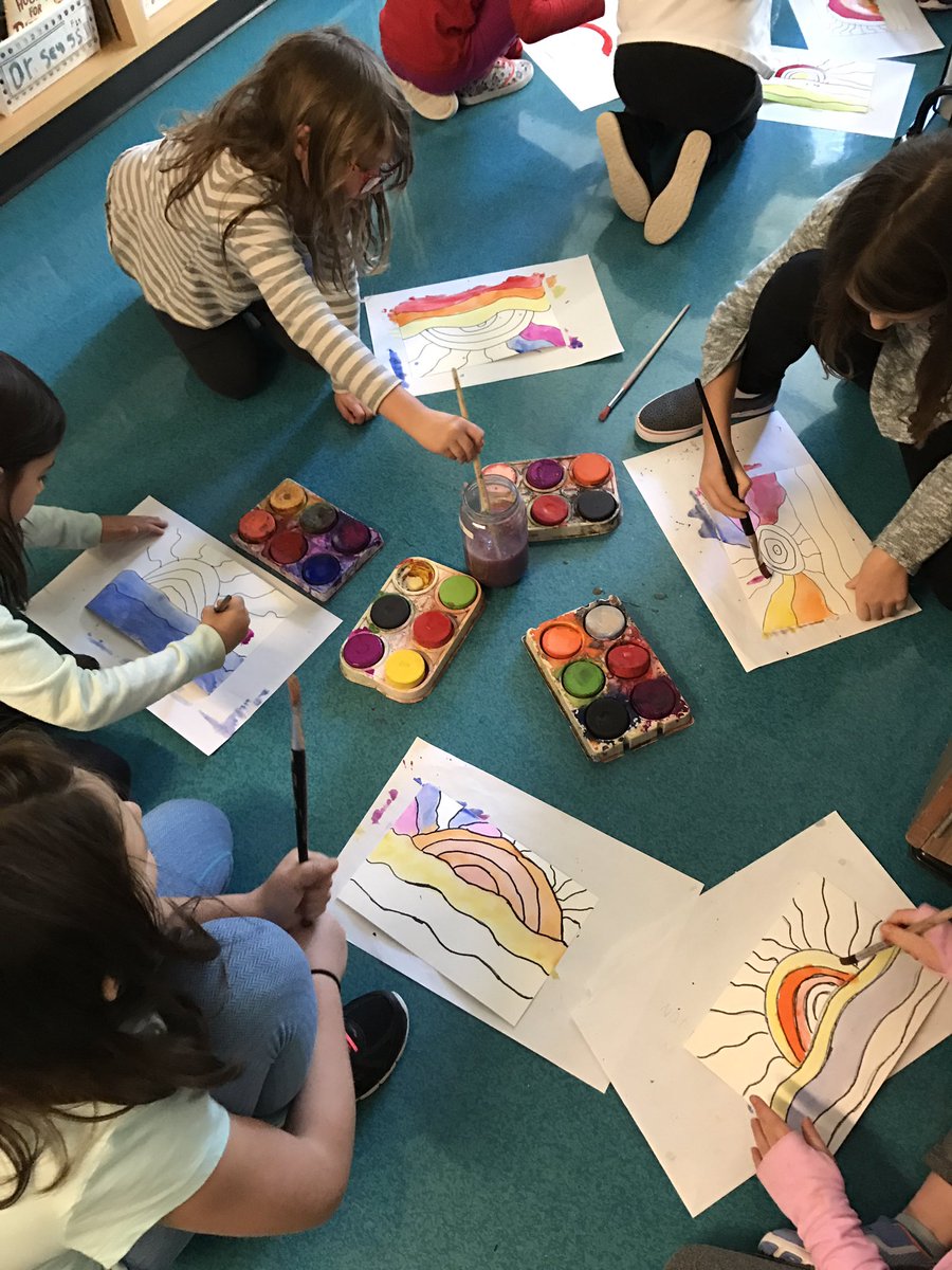 MsE_Perez's tweet image. Lions Bay winter landscapes in the style of Ted Harrison #wholeschool #multiagelearning #sunset @WestVanSchools