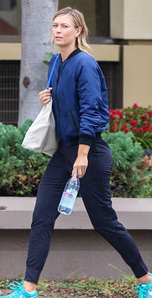 SpankingLondon's tweet photo. #spankingneeded โ ๏ธ
Before @MariaSharapova returns from her drugs ban, getting that beautifully toned bottom spanked is certainly in order. https://t.co/PCwgJ26vzX