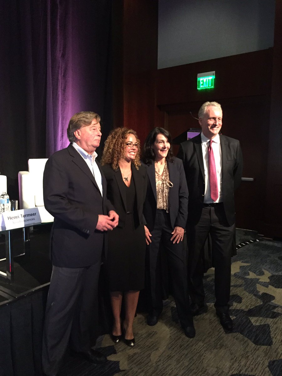 nicoleboice's tweet photo. Henri Termeer, Alison Silva, Phil Vickers, Debra MILLER @GlobalGenes @Shireplc #RAREintheSQUARE #JPM17 https://t.co/NrKEXVOv1P