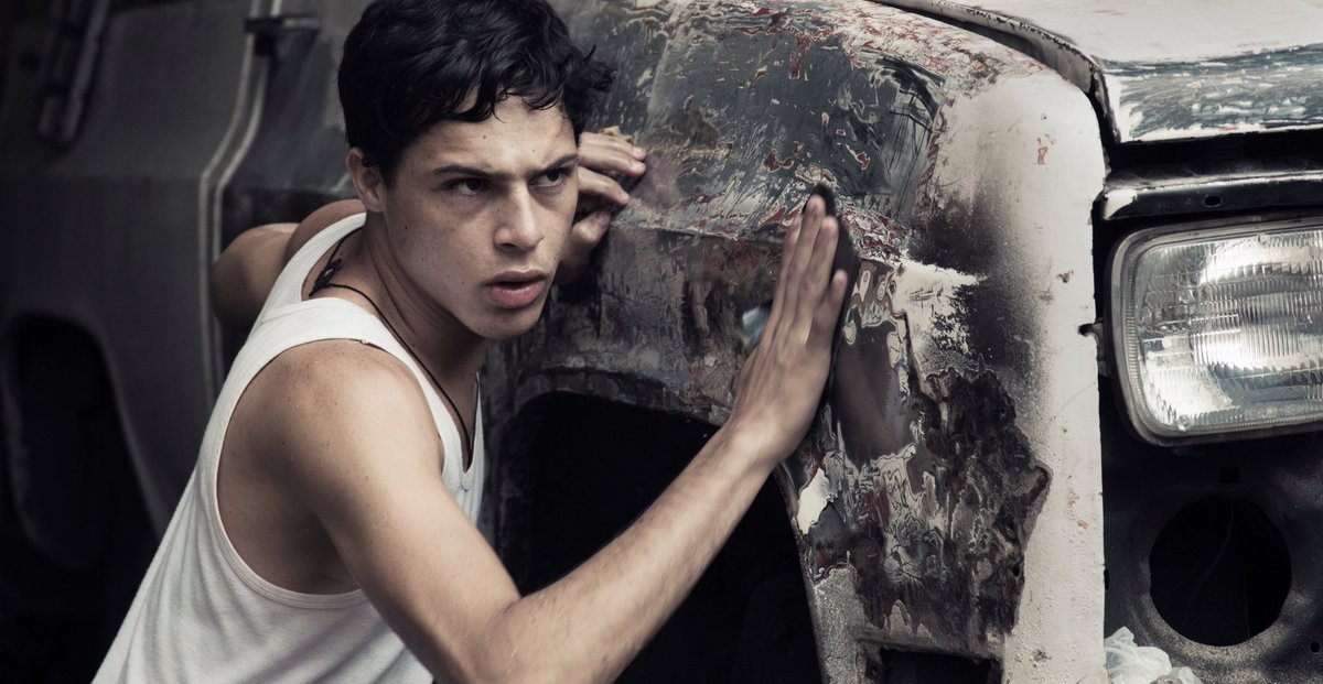 Los registros de <a href="/Luisalsilva93/">Luis Alejandro Silva</a>  en <a href="/DesdeAllaFilm/">Desde Allá Film</a>, sencillamente impresionantes, como extraordinaria la honesta dirección de @LorenzoVigas