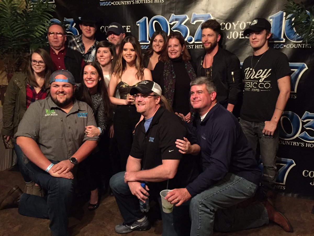 Country1037fm's tweet photo. This is one good lookin' group of people right here! #StoutPull https://t.co/zp2jb26BSL