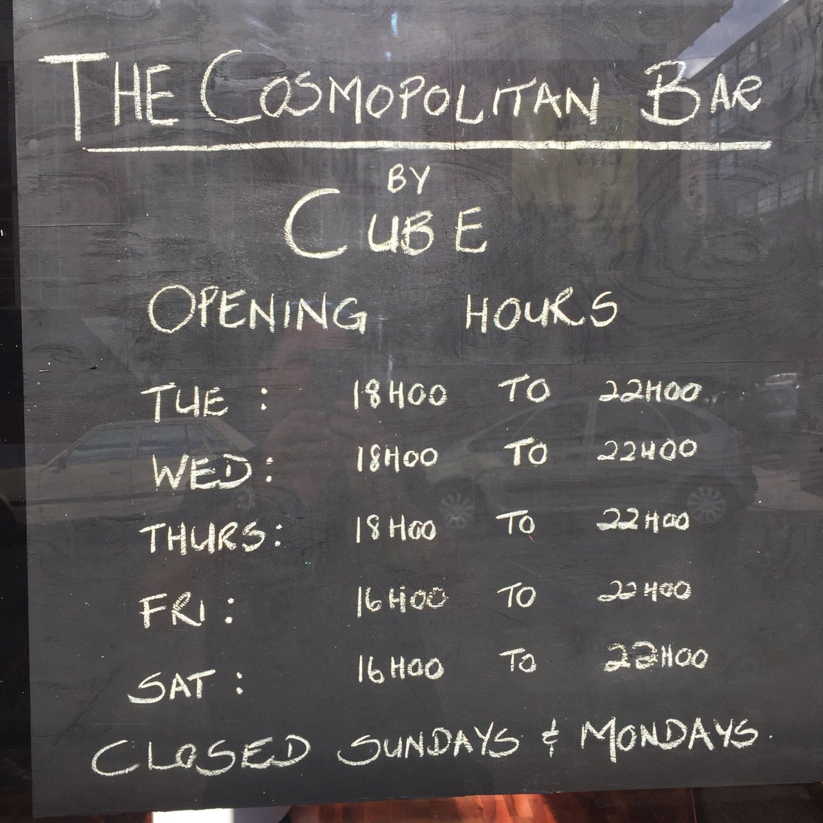 cubechef's tweet photo. If you want a taste of Cube, without the entire tasting progression, try The Cosmopolitan Bar, by Cube. Open now! https://t.co/Jq7Rdk2HTt