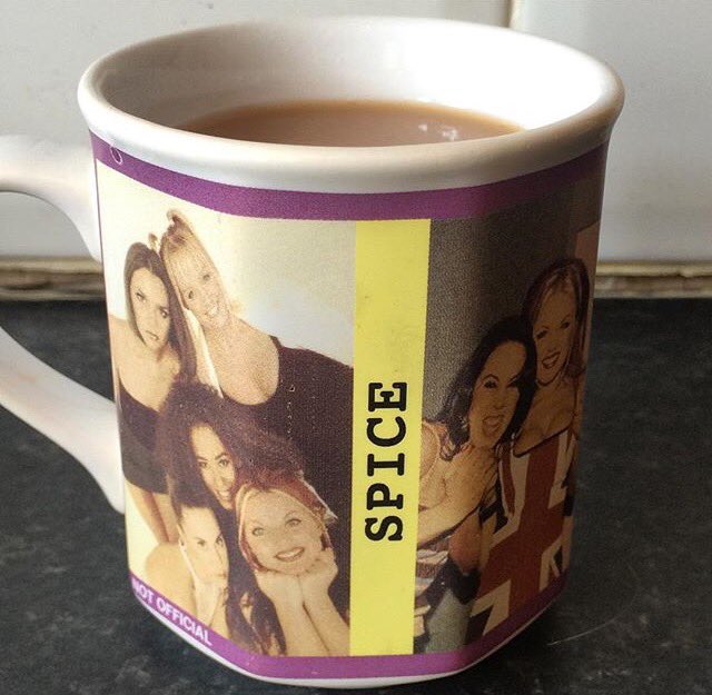 Made in the 90s 👍🏻 #favouritemug