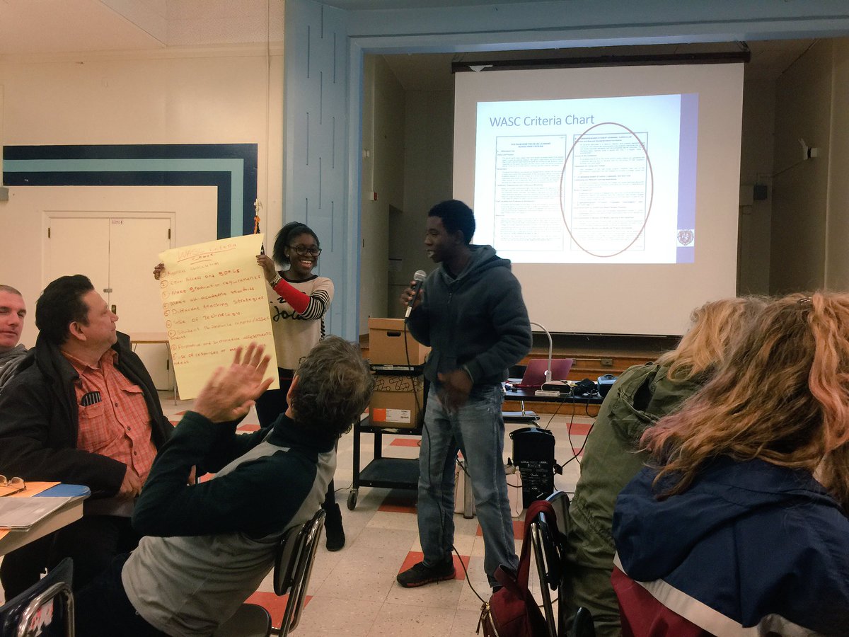 melanieawelsh's tweet photo. Incredible students present our WASC criteria charts developed w/ their focus groups @ResedaHS @RHpoliceacademy @AmeMagnet @ResedaSciMag https://t.co/yxYX9Gtx9Q