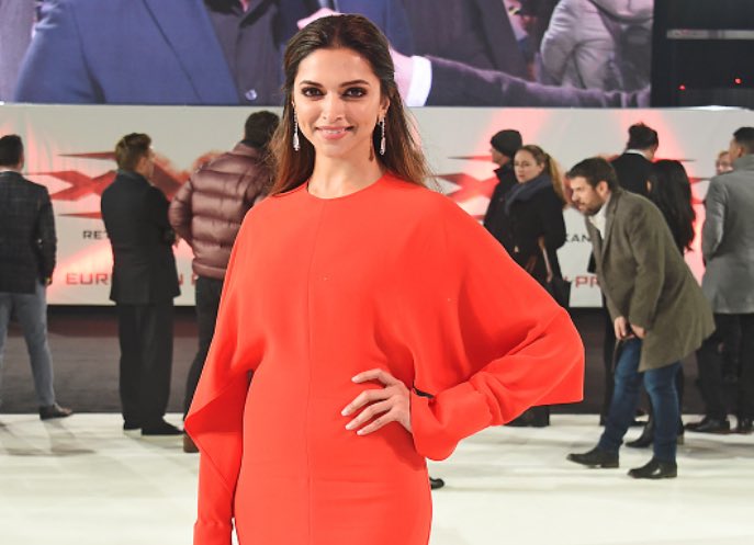 DeepikaHolics💫 tweet media