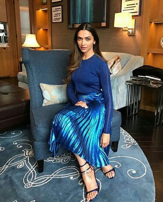 DeepikaHolics💫 tweet media