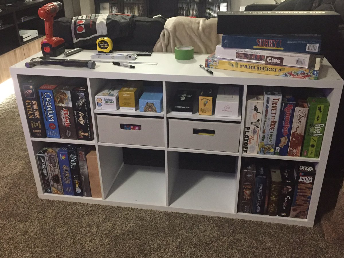 kayeu's tweet image. The shelf was only designed to use half-shelves when it's 4 high, not across, but I drilled my own holes and made it work 😎💪#gamestorage