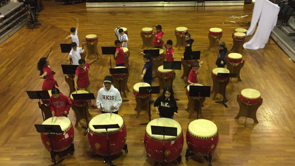 cpslovett's tweet photo. @HKIS grade 6 students enjoying cultural experience rehearsing for #chinesenewyear performances. https://t.co/jYZQj8TcHK