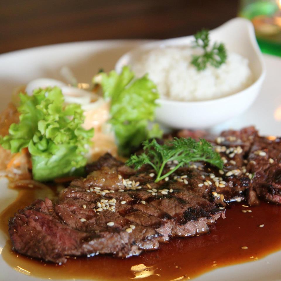 Oasis Resto & Cafe tweet media