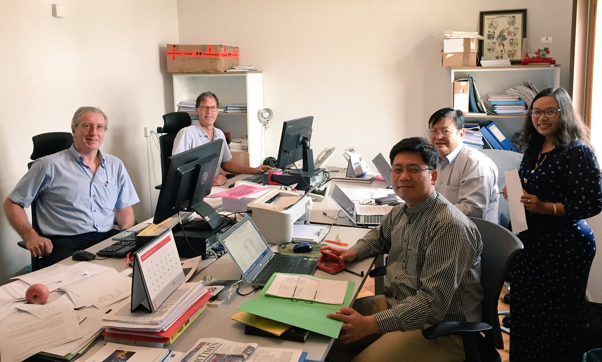 HeijinkFrederik's tweet image. The Water and Agriculture units together at the Netherlands Embassy in Yangon #Myanmar and efficiënt: sharing the same room in the office.