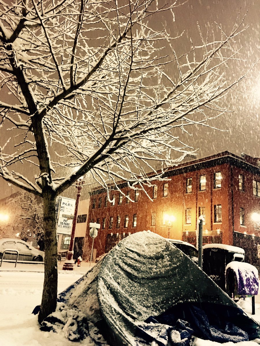 IsraelBayer's tweet photo. The snowfall in Portland, the tragic &amp; the beautiful. #HomeMatters https://t.co/XWqsKYg45R