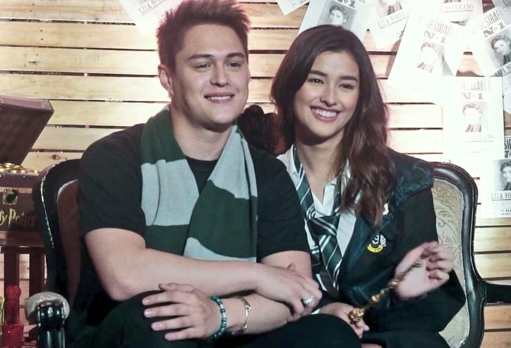 winterseulja's tweet photo. ANG GANDA NI LIZA DITO WAAAH https://t.co/0Qfe2BtwKE